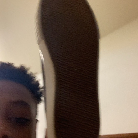 The Burberry in good condition I just need a some new shoes - Picture 14 of 16